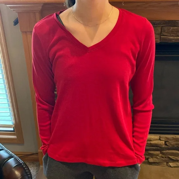 NWOT St. John’s Bay v neck red - Picture 3 of 4